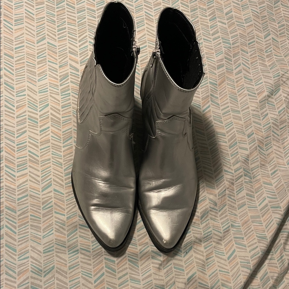 NOBO Shiny Silver Heeled Boots